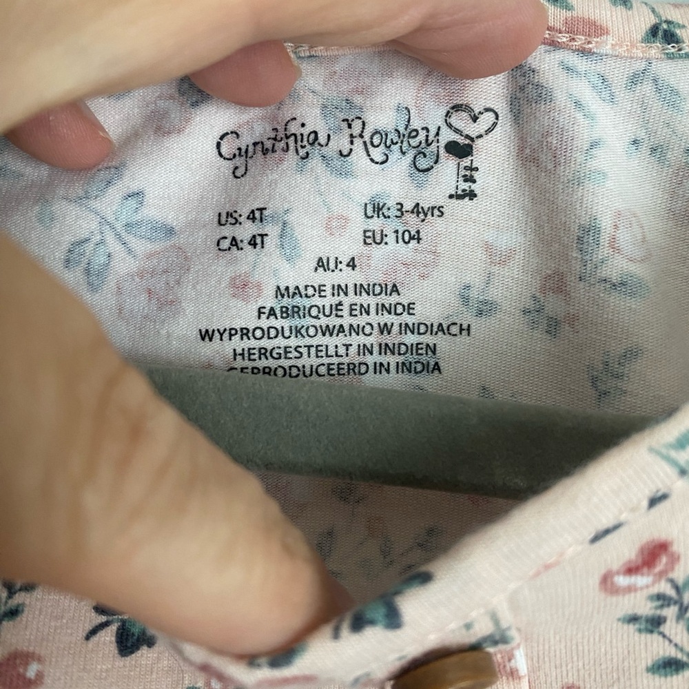 Cynthia Rowley girls 4T Pink Floral Top and Navy Pants Set - Picture 4 of 6